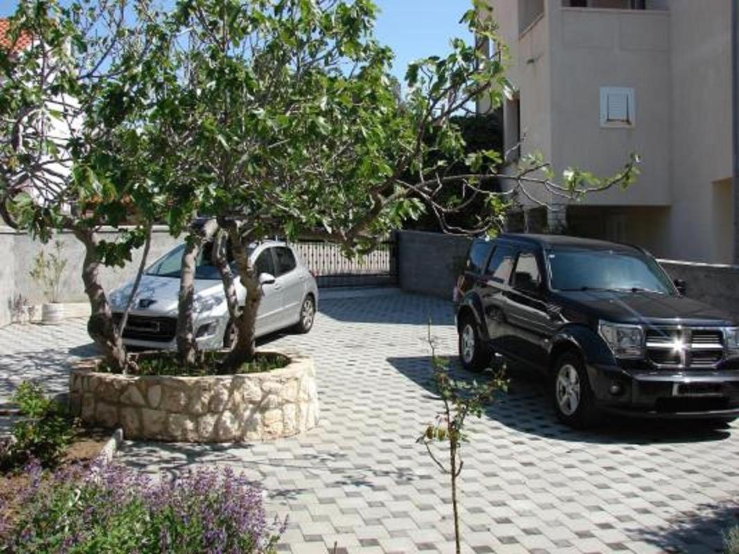 Bruna Apartment Раб Экстерьер фото